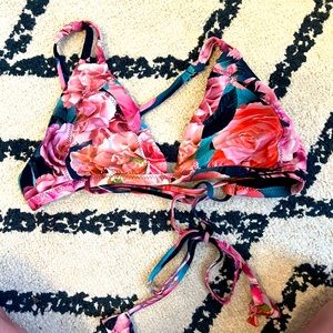 Lululemon Floral Bikini Top Size 6
